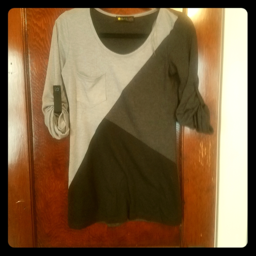Light weight, gray-scale color block sweater